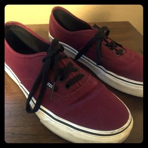 Vans Canvas Low Tops, 8.5, Burgundy
